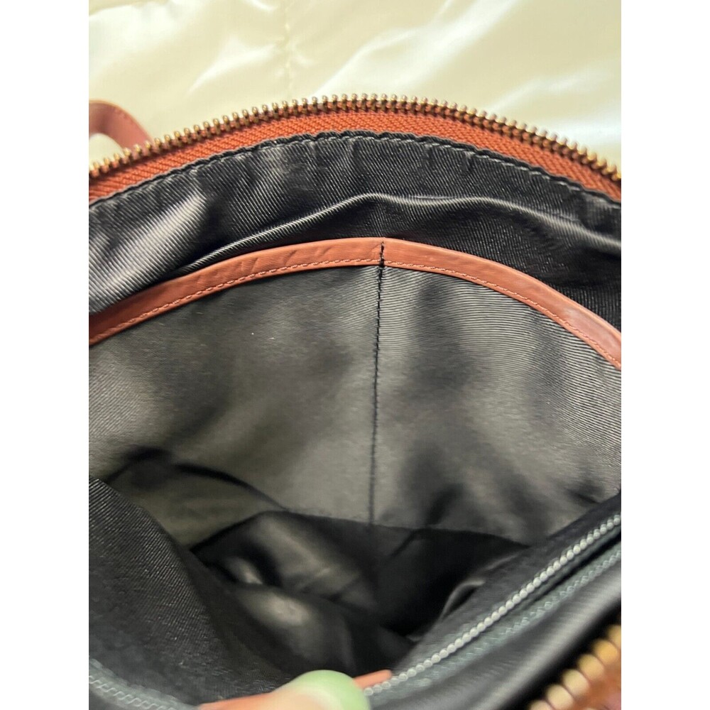 Wise Owl Cognac Leather Crossbody Bag – Adjustable Strap, Multi‑Pocket Design - Picture 15 of 16